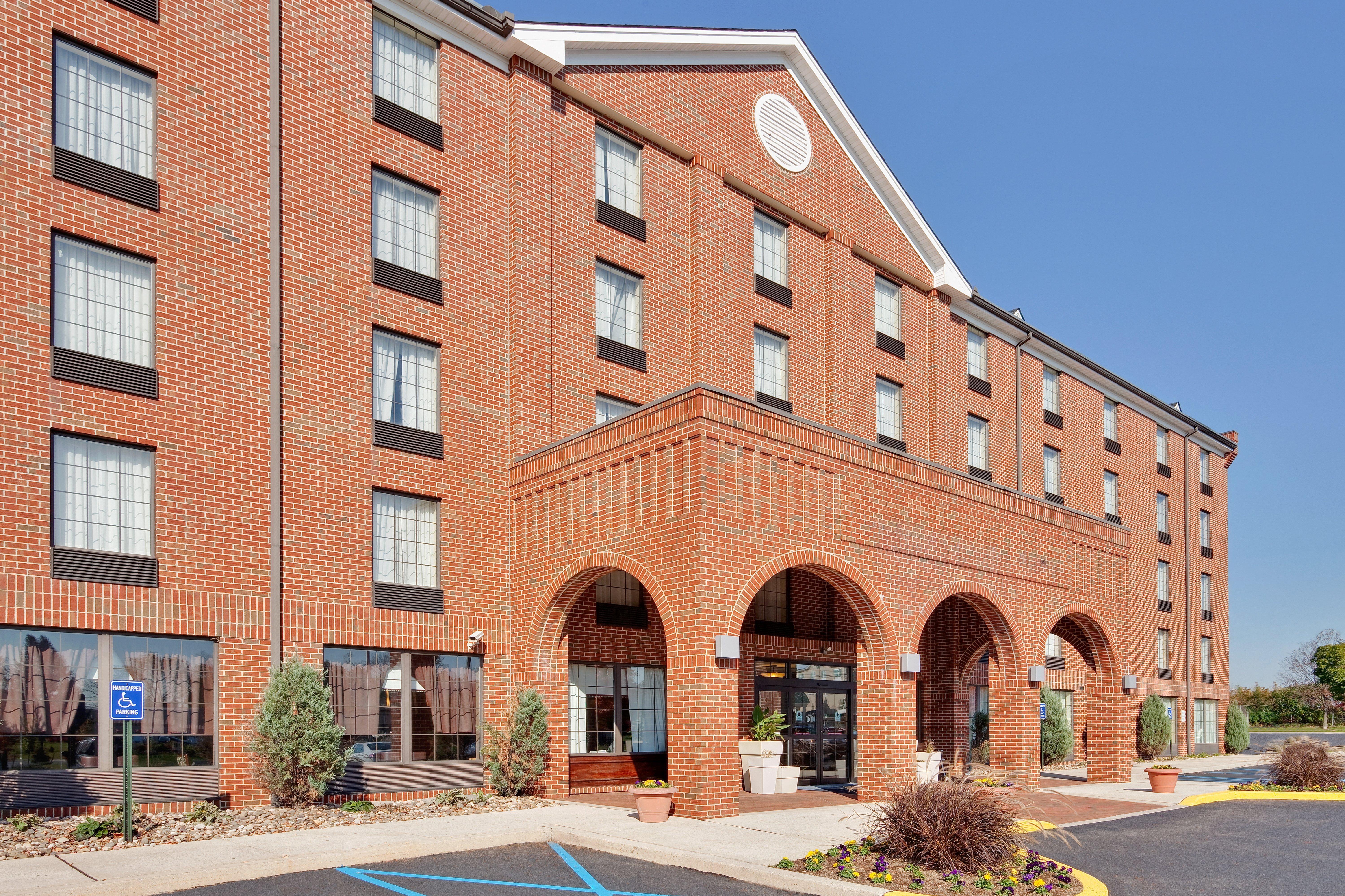 Holiday Inn Express Harrisburg East By Ihg Buitenkant foto